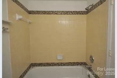 1600 H Arlyn Circle, Charlotte, NC 28213 - Photo 11