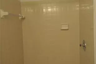 9500 L Shannon Green Dr, Charlotte, NC 28213 - Photo 9