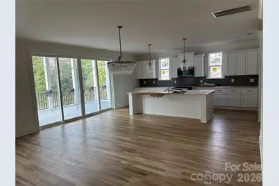 1061 The Glen Street, Statesville, NC 28677 - Photo 3