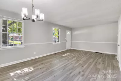 3637 Glenville Avenue, Charlotte, NC 28215 - Photo 3