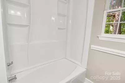 3637 Glenville Avenue, Charlotte, NC 28215 - Photo 11