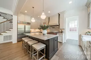 2113 Brandon Cir, Charlotte, NC 28211 - Photo 15