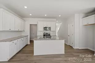 2716 Lehigh Rd, Charlotte, NC 28208 - Photo 3