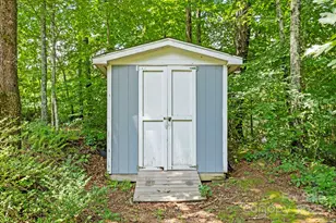 150 Deerwoode Ln, Brevard, NC 28712 - Photo 25