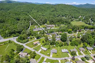 75 Hawthorne Dr, Brevard, NC 28712 - Photo 9