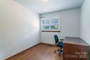 75 Hawthorne Dr, Brevard, NC 28712 - Photo 23