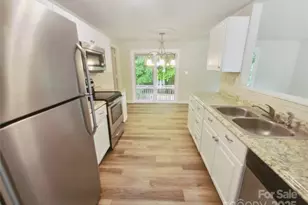 6041 Misty Way Ln, Charlotte, NC 28212 - Photo 11