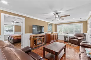 314 Euclid Ave, Statesville, NC 28677 - Photo 7