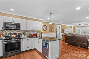 314 Euclid Ave, Statesville, NC 28677 - Photo 17