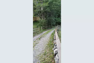 7881 US 25/70 Highway, Marshall, NC 28753 - Photo 9