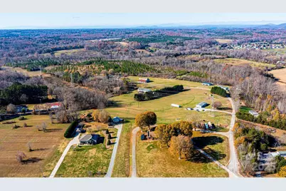 2200 Oweda Drive, Conover, NC 28613 - Photo 5