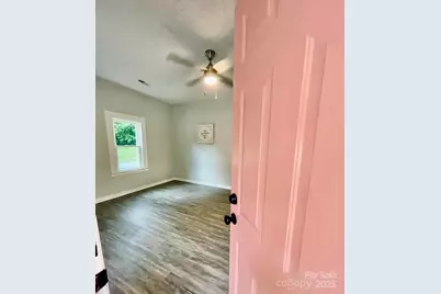 357 Huger Street, Cheraw, SC 29520 - Photo 3