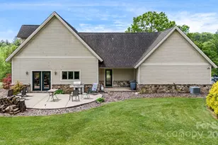 2912 Windswept Ridge Rd, Marshall, NC 28753 - Photo 35