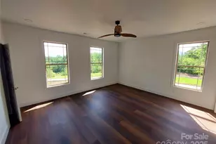 401 Constant Ln, Columbus, NC 28722 - Photo 17