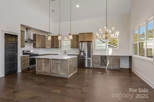 203 Boleyn Dr, Black Mountain, NC 28711 - Photo 9