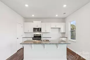 823 Adelston Ln, Asheville, NC 28804 - Photo 7