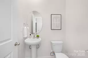 823 Adelston Ln, Asheville, NC 28804 - Photo 27