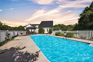 129 Renaissance Pl, Statesville, NC 28625 - Photo 5