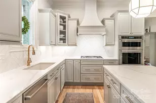 20 E Owl Creek Ln, Fairview, NC 28730 - Photo 7