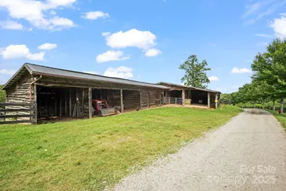 6500 Duck Creek Road, Lenoir, NC 28645 - Photo 35
