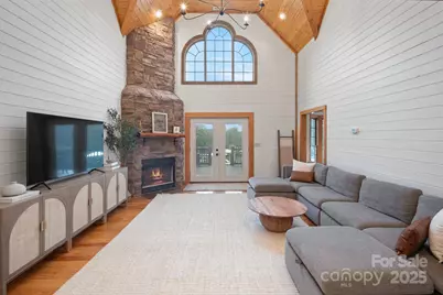 6500 Duck Creek Road, Lenoir, NC 28645 - Photo 9