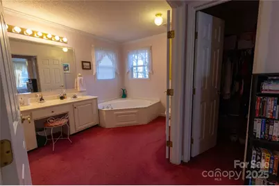 120 Powderhorn Drive, Burnsville, NC 28714 - Photo 13