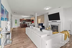 9132 Colwick Hill Ln, Charlotte, NC 28215 - Photo 7