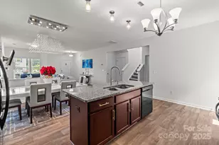 9132 Colwick Hill Ln, Charlotte, NC 28215 - Photo 11