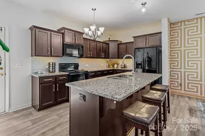 9132 Colwick Hill Lane, Charlotte, NC 28215 - Photo 13