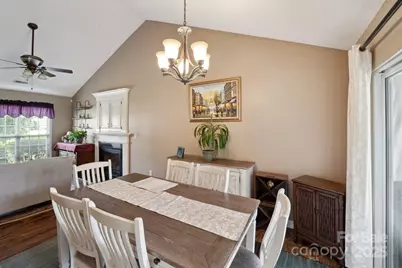 8105 Castlemaine Drive, Matthews, NC 28104 - Photo 7