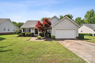 8105 Castlemaine Dr, Matthews, NC 28104 - Photo 1