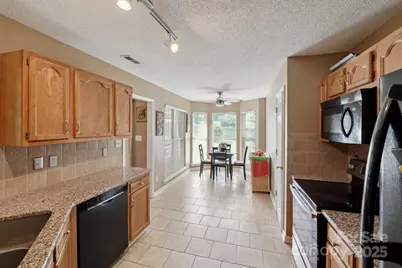 8105 Castlemaine Drive, Matthews, NC 28104 - Photo 9