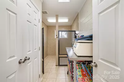 1512 Davie Avenue, Statesville, NC 28677 - Photo 23