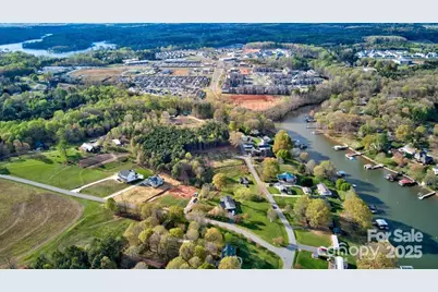 4279 Candlewood Drive, Sherrills Ford, NC 28673 - Photo 11