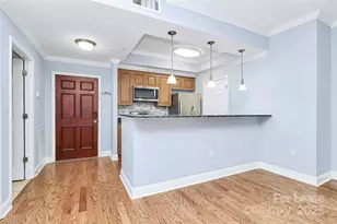 300 W 5th St, Charlotte, NC 28202 - Photo 9