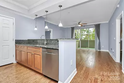 300 W 5th Street #315, Charlotte, NC 28202 - Photo 3