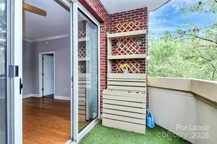 300 W 5th St, Charlotte, NC 28202 - Photo 31