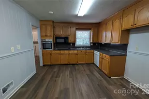 3889 Poplar Tent Rd, Concord, NC 28027 - Photo 9