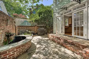 402 W 8th St, Charlotte, NC 28202 - Photo 17