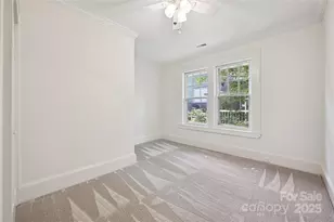 402 W 8th St, Charlotte, NC 28202 - Photo 27