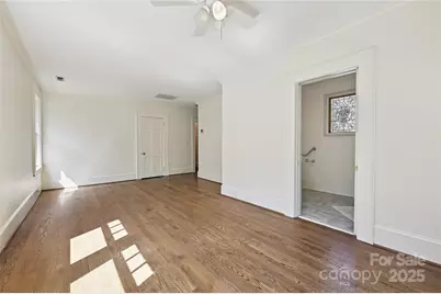 402 W 8th Street, Charlotte, NC 28202 - Photo 29