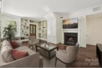 402 W 8th Street, Charlotte, NC 28202 - Photo 3