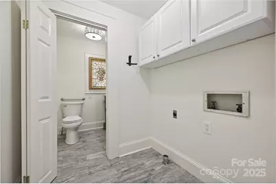 402 W 8th Street, Charlotte, NC 28202 - Photo 33