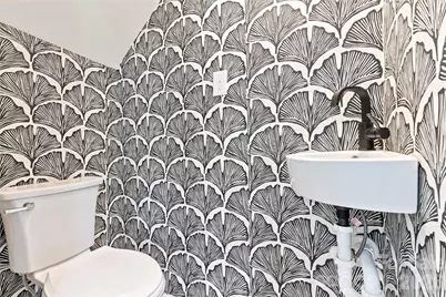 815 E Second Avenue, Gastonia, NC 28054 - Photo 17