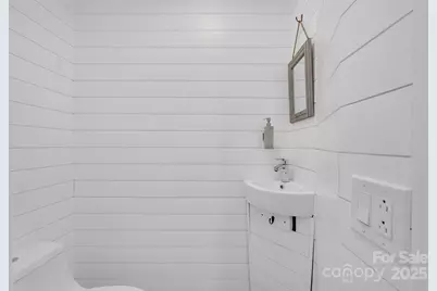 1111 E Park Drive, Gastonia, NC 28054 - Photo 17