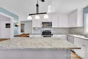 1111 E Park Dr, Gastonia, NC 28054 - Photo 7