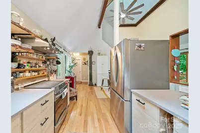 278 Mount View Drive, Burnsville, NC 28714 - Photo 9