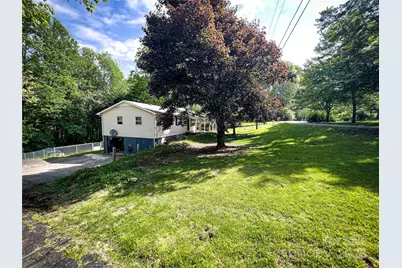 99 Boone Street, Spruce Pine, NC 28777 - Photo 19