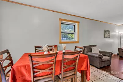 99 Boone Street, Spruce Pine, NC 28777 - Photo 5