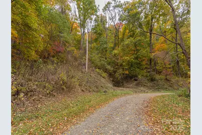 000 Sleepy Hollow Lane #13, Canton, NC 28716 - Photo 3